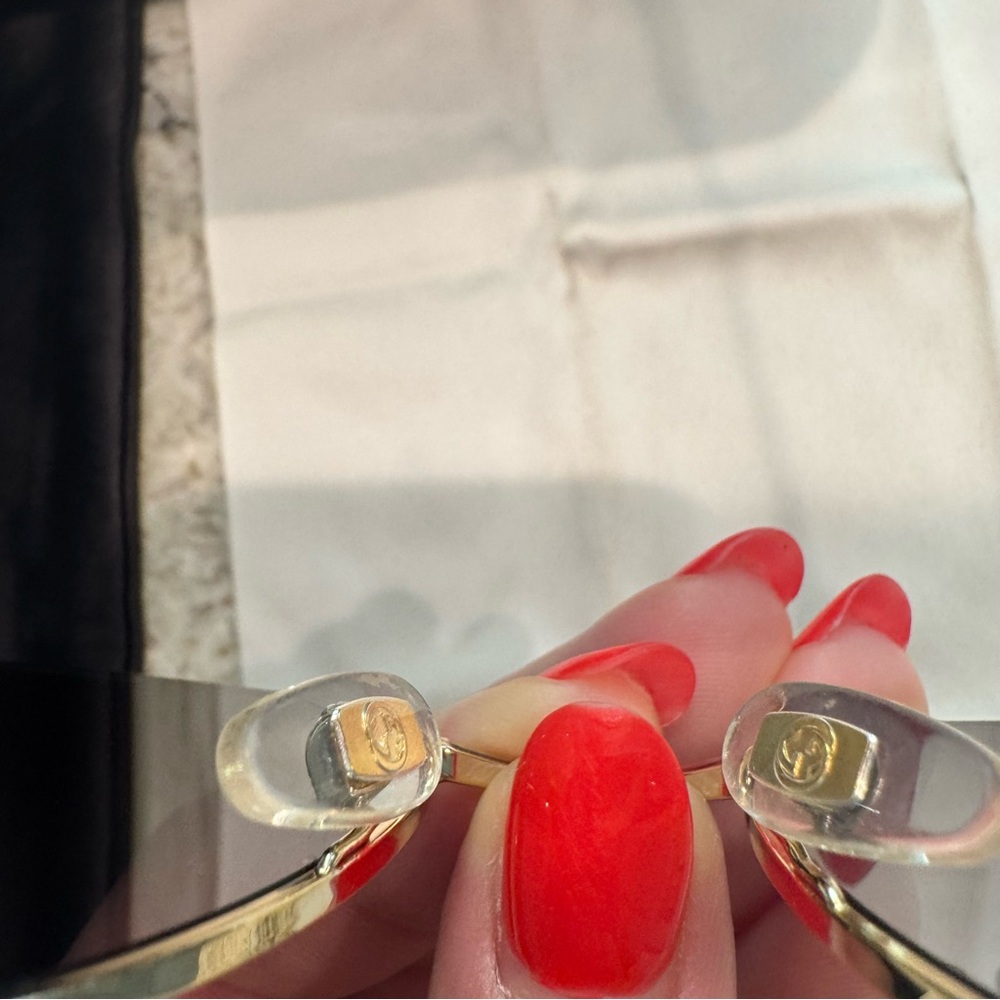 Gucci GG1142S Gold and Black Round Sunglasses women GG - Picture 15 of 16